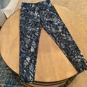 Sweaty Betty Power 7/8 Blue Snakeprint